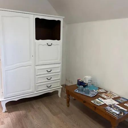 Bed & Breakfast Les Prunus -creans 2 Personnes *